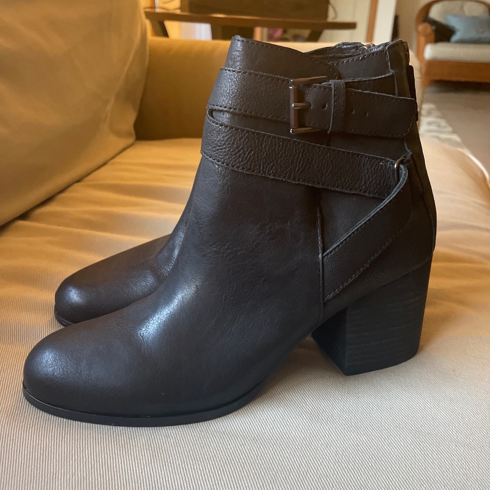 Eileen Fisher Black Leather Wrap BootsSize 7.5